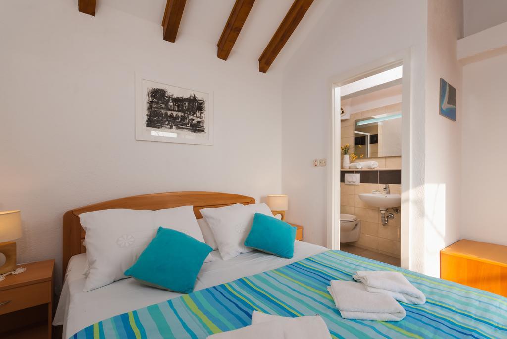 Holiday Home Vineyard House Бол Екстер'єр фото