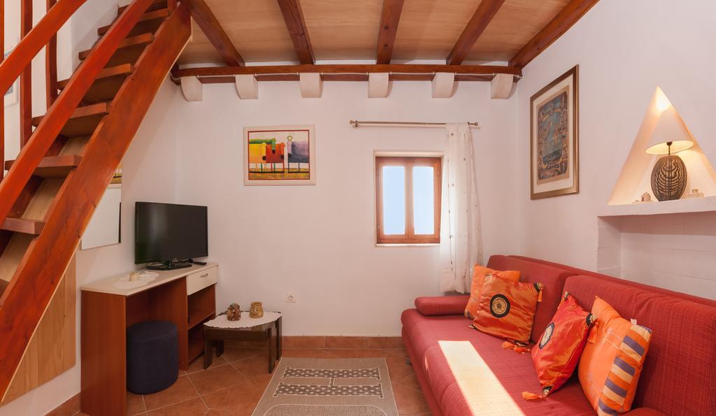 Holiday Home Vineyard House Бол Екстер'єр фото
