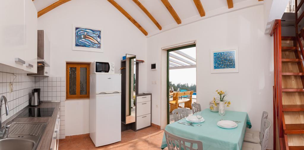 Holiday Home Vineyard House Бол Екстер'єр фото