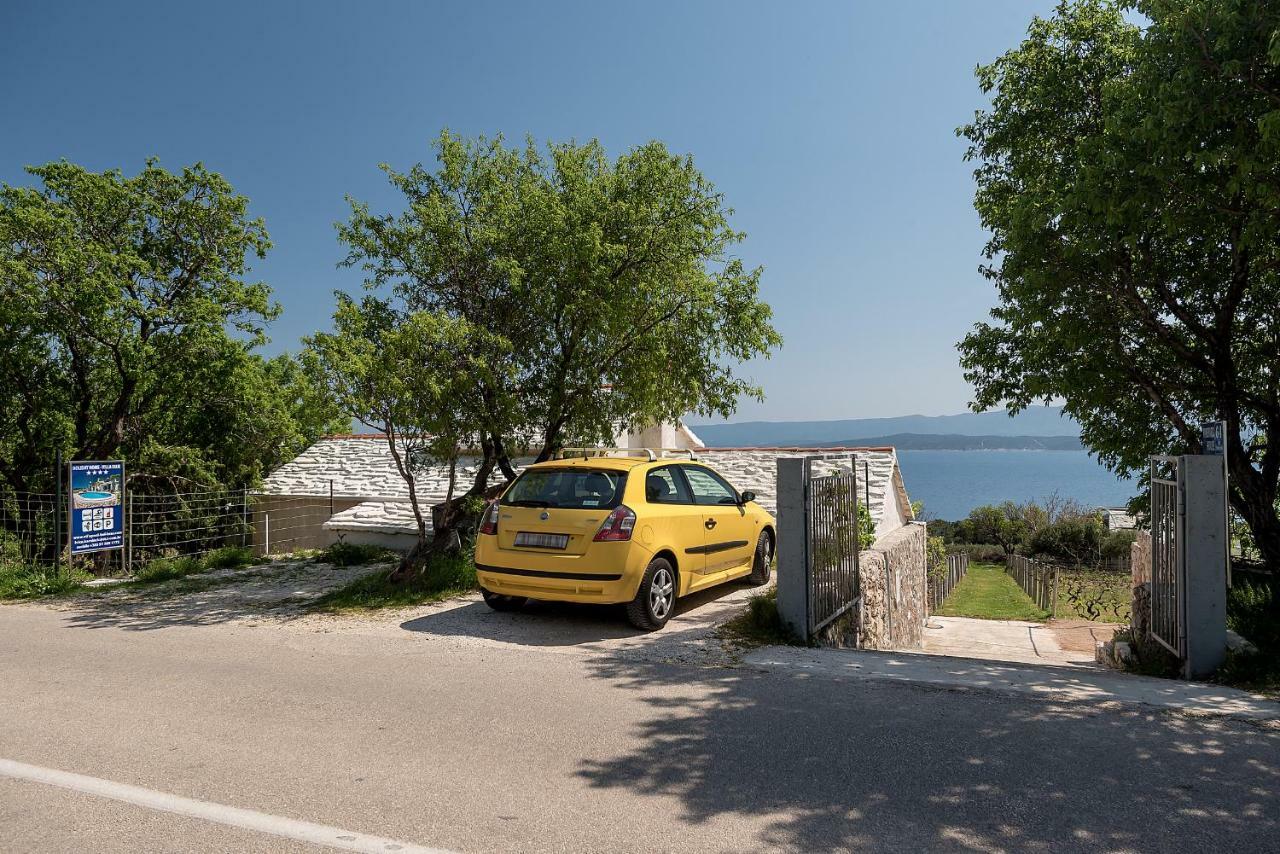 Holiday Home Vineyard House Бол Екстер'єр фото