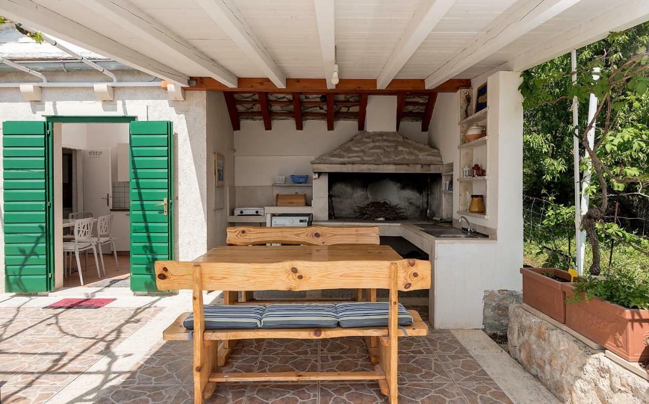 Holiday Home Vineyard House Бол Екстер'єр фото